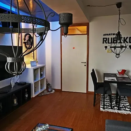 Rubikon Self Check In Apartment Osijek Exterior photo
